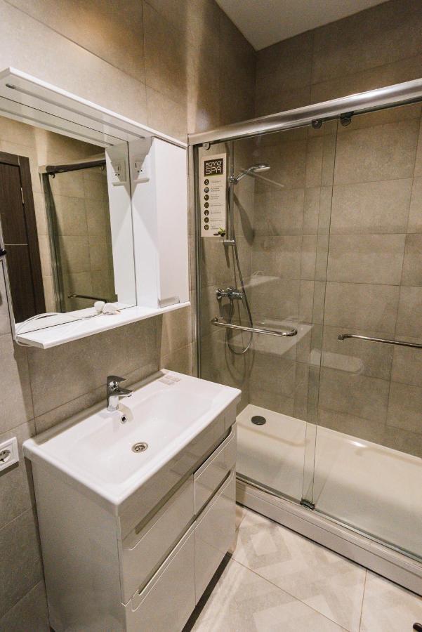 Royal Tower Luxurious Smart Residence Kiev Eksteriør billede