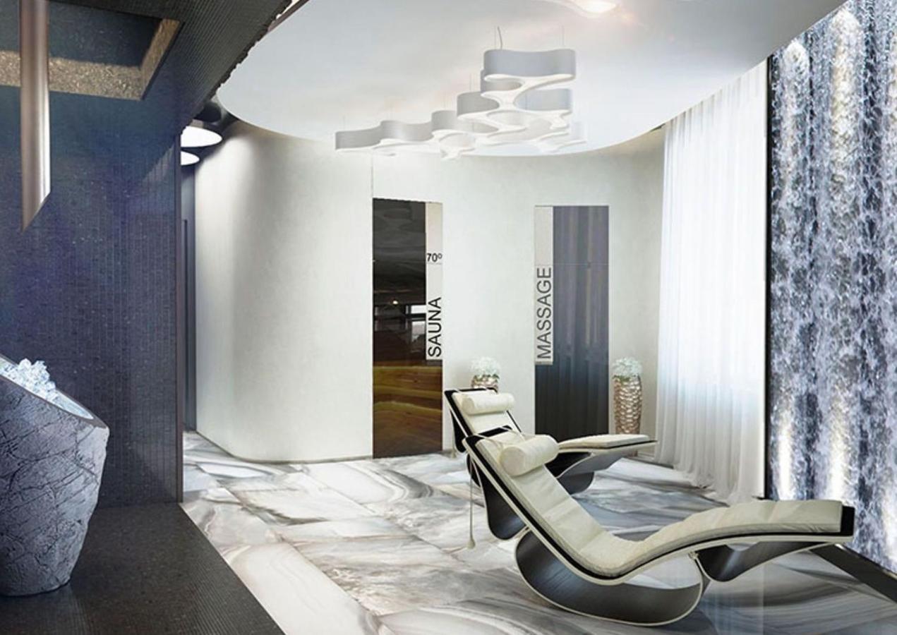 Royal Tower Luxurious Smart Residence Kiev Eksteriør billede